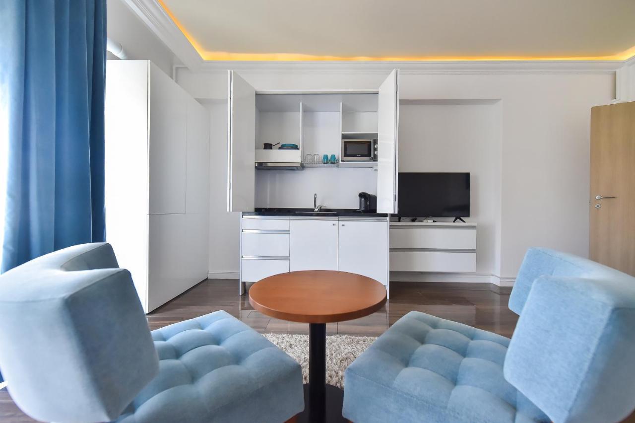 White Tower Private Apartment Beach View 마마이아 외부 사진