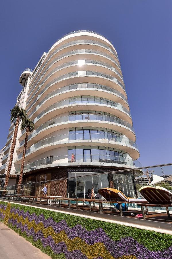 White Tower Private Apartment Beach View 마마이아 외부 사진
