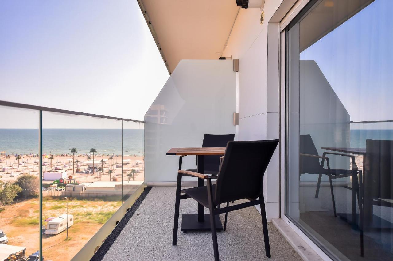 White Tower Private Apartment Beach View 마마이아 외부 사진