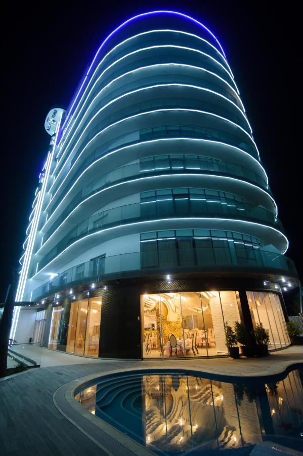 White Tower Private Apartment Beach View 마마이아 외부 사진