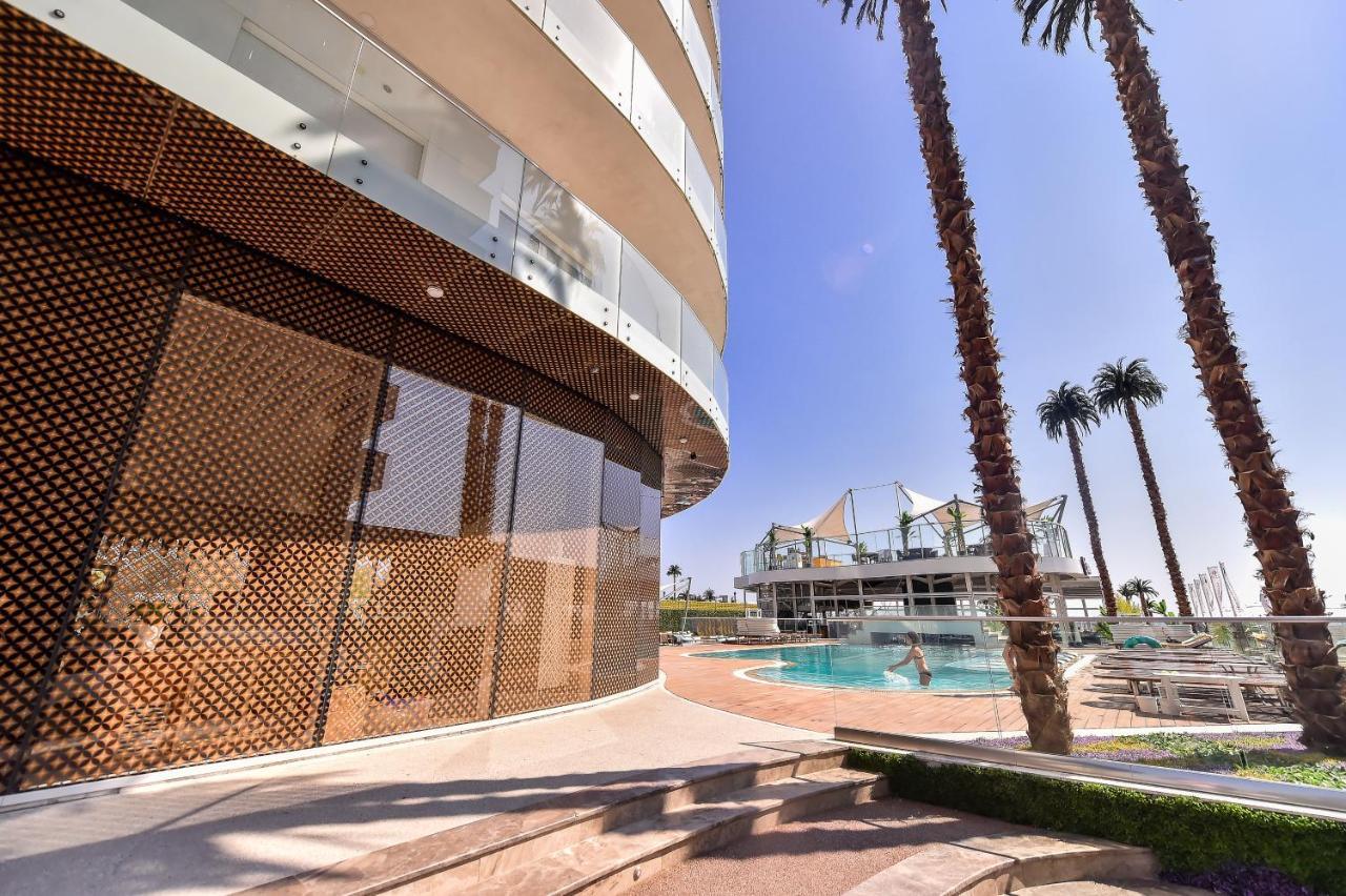 White Tower Private Apartment Beach View 마마이아 외부 사진