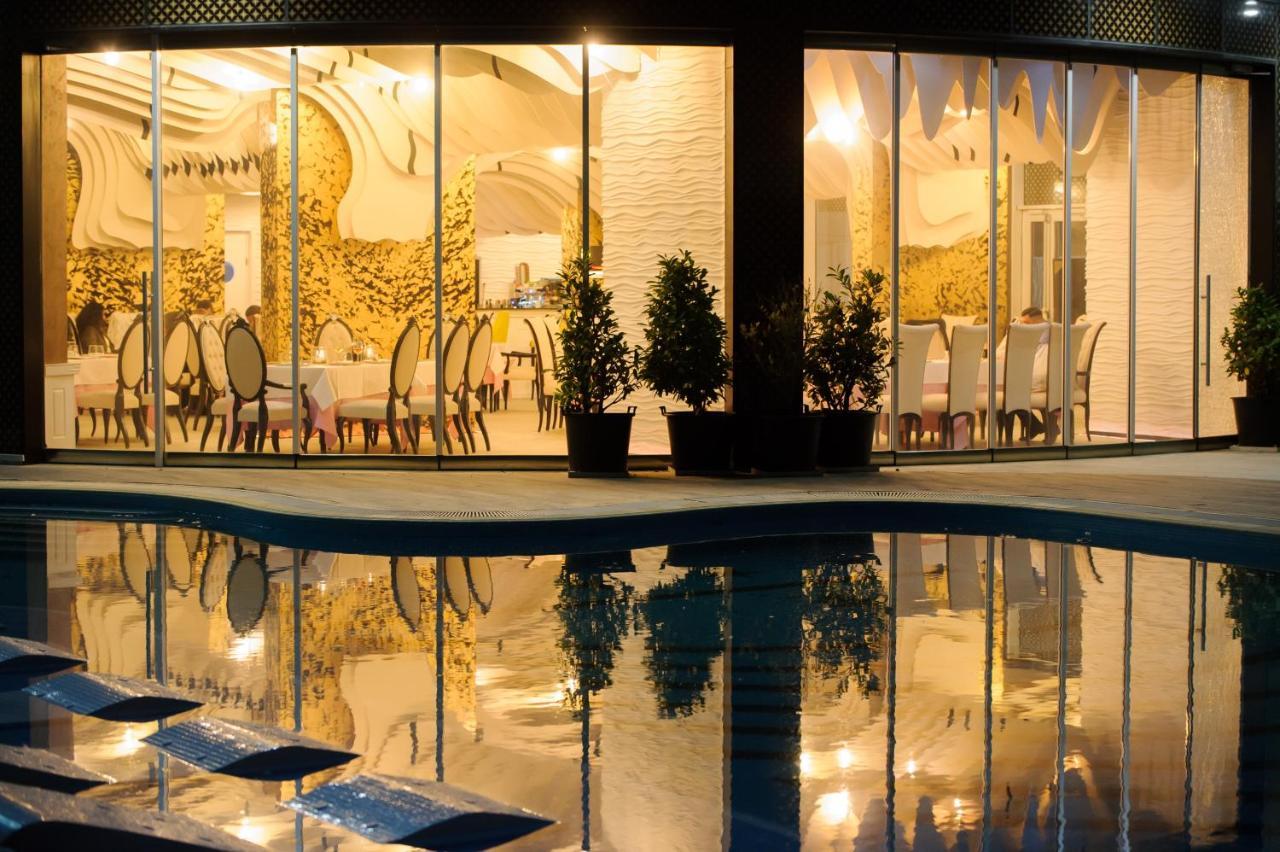 White Tower Private Apartment Beach View 마마이아 외부 사진