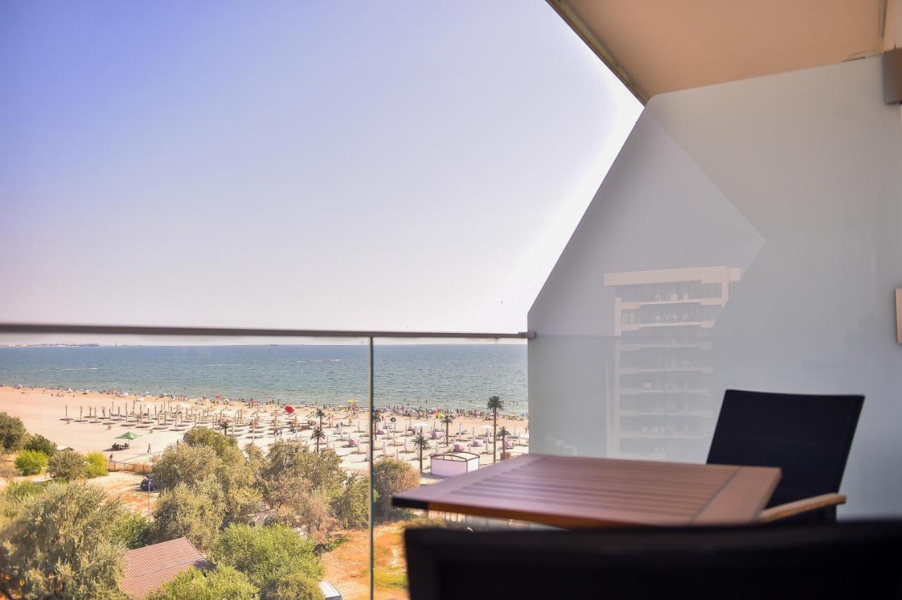 White Tower Private Apartment Beach View 마마이아 외부 사진